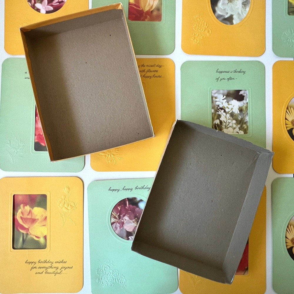 Vintage Thoughtfully Yours 13 Greeting Cards & Envelopes Floral Box Set - Picture 13 of 16